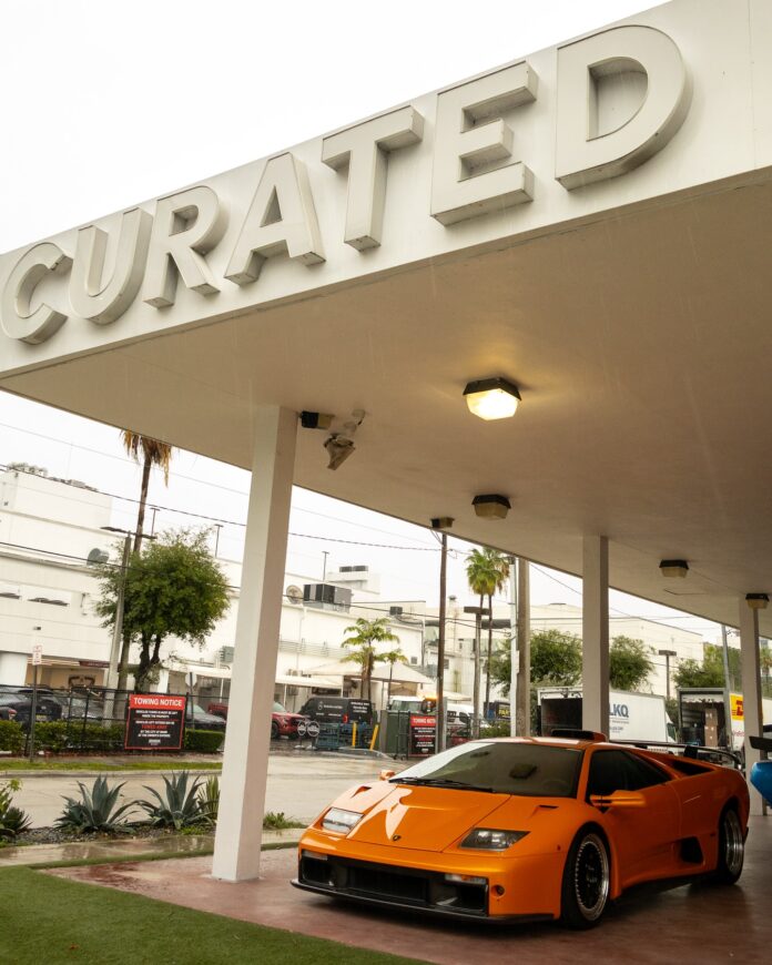 Curated to perfection • • • • • #cars #cargram #lamborghini #lamborghinisv #miamicars #rarecars #supercars #carspotting