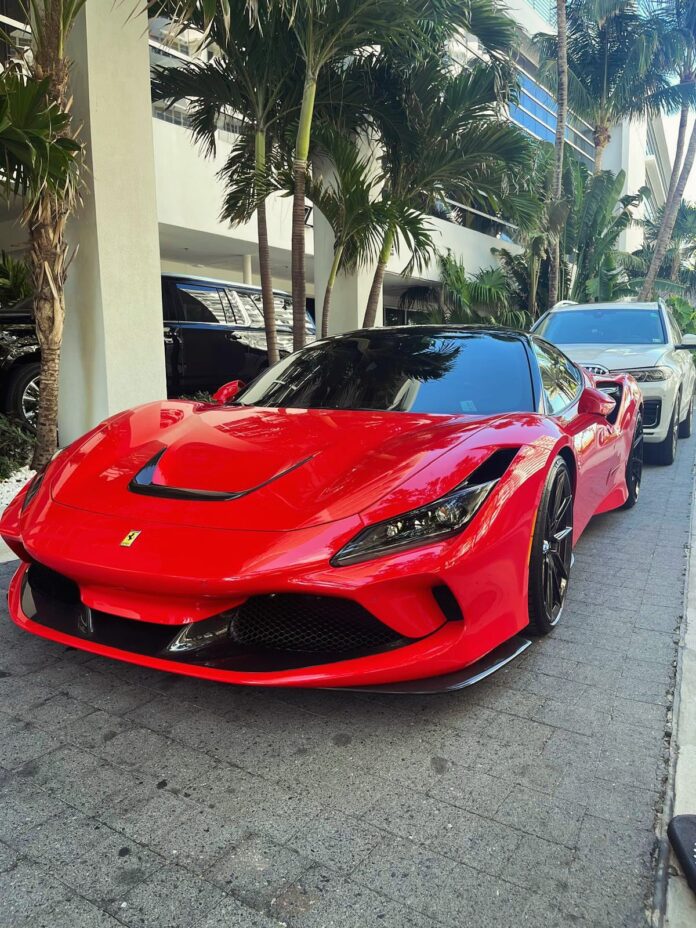 ✨ Ferrari ✨ #ferrari#Miamicars#carspots#carspoting#carspotting#luxurycars#sportifcars#ferraricars