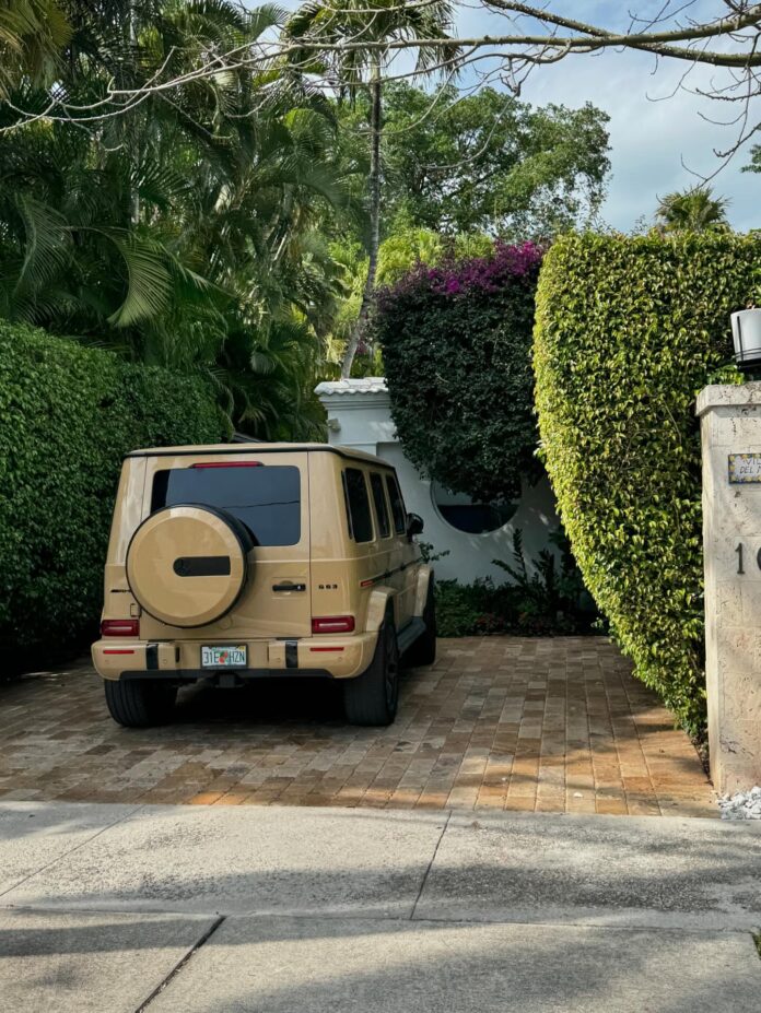 Desert Sand G63, w463 gen 2 #mercedes #mercedesbenz #gwagon #gwagen #gclass #amg #g63 #g55 #g550 #g500 #w463 #iridiumsil…