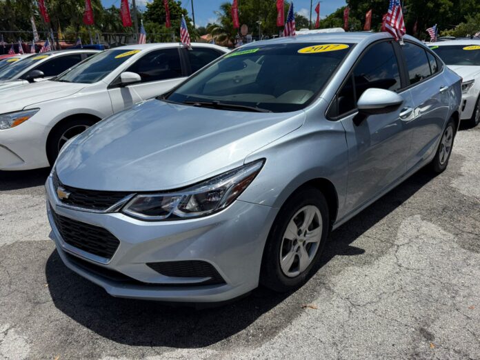 DISPONIBLE: ⚙️ Chevrolet Cruze 2017 🚦 MILEAGE: 121.000 PRICE: 9,900 🚘 𝗧𝗘𝗡𝗘𝗠𝗢𝗦 𝗧𝗨 𝗔𝗨𝗧𝗢 𝗜𝗗𝗘𝗔𝗟ⵑⵑ 🟠 No …