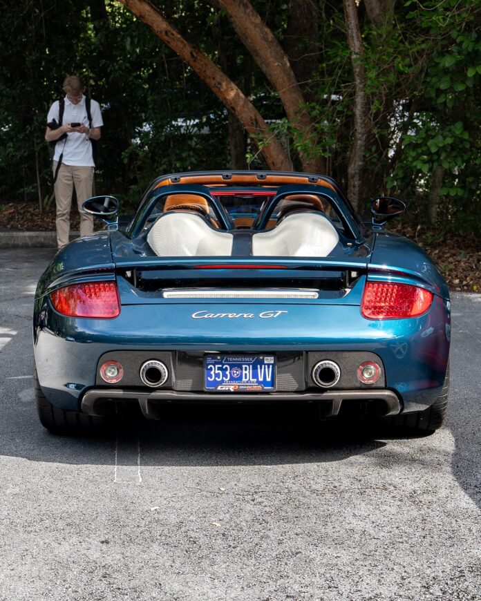 A stunning spec on this Porsche CGT in Miami #porsche #porschecgt #carreragt #miamicars