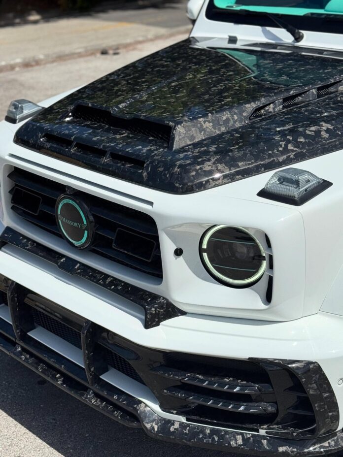 Stunning Arctic white Mansory Gronos G-wagon 🥶 The incredible interior of Tiffany blue adds coldness to this iceberg 😮…