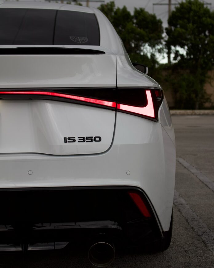 😮💨 • • • • #lexusfsport #lexus #is350 #is350fsport #lexusperformance #miami #miamicars #ladydriven #jdm #lexusfamily …