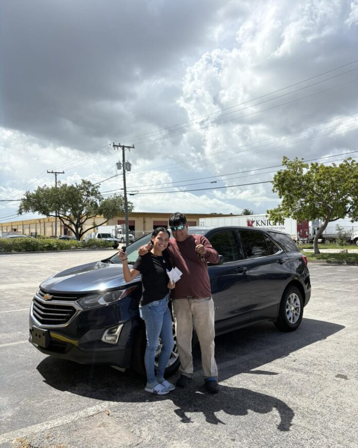 Another happy customer hitting the road in their 2018 Chevrolet Equinox! 🎉 Thank you for trusting ARD Brothers Auto Sal…