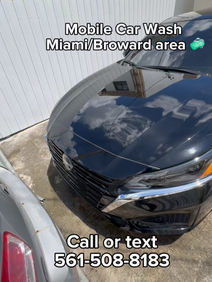 🚗✨ Bringing the shine to your driveway! Serving Miami & Broward with top-tier mobile car washes — we come to you! 💦 #w…