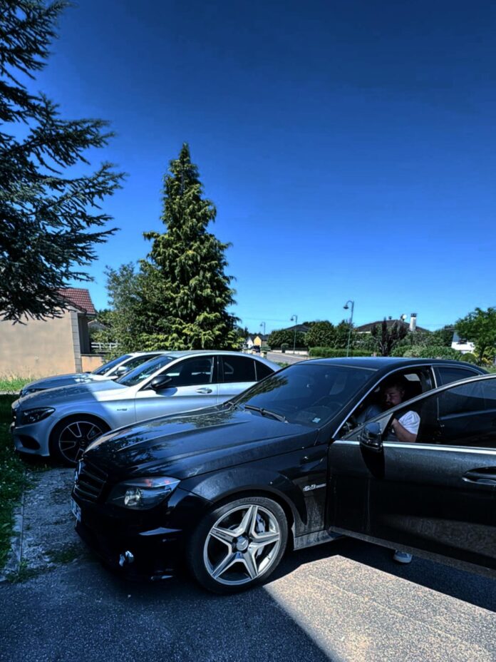 Remise Véhicule ✅😊( photos bientôt disponibles) ⁉️Pour plus d’informations ou autres n’hésitez pas à nous contacter❗️ �…