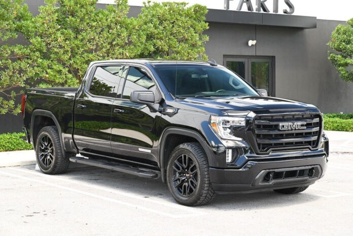 🚘 2022 GMC Sierra 1500 Limited Elevation 📍 Ubicación: Miami, Florida 🇺🇸 📊 Millas: 58,168 ⚙️ Drivetrain: 4WD 💵 Prec…