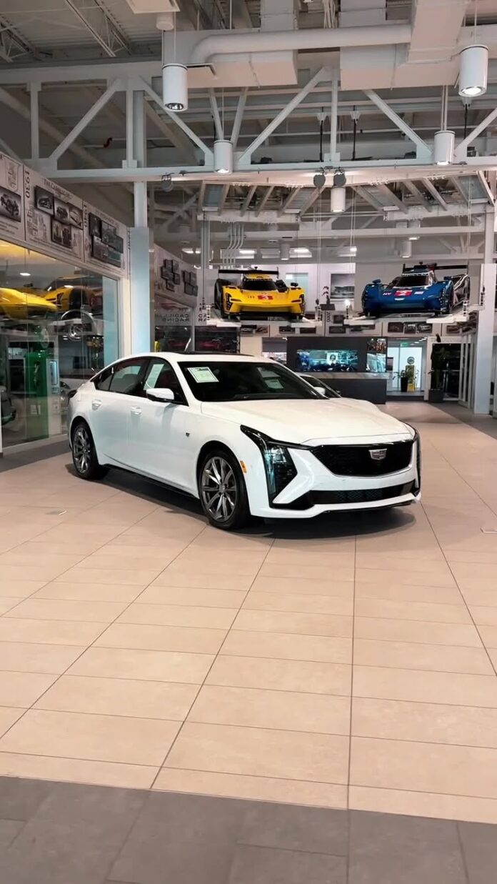 Sporty design. Refined luxury. The 2025 Cadillac CT5 Sport is here to turn every drive into an experience. 💥 2.0L Twin-…