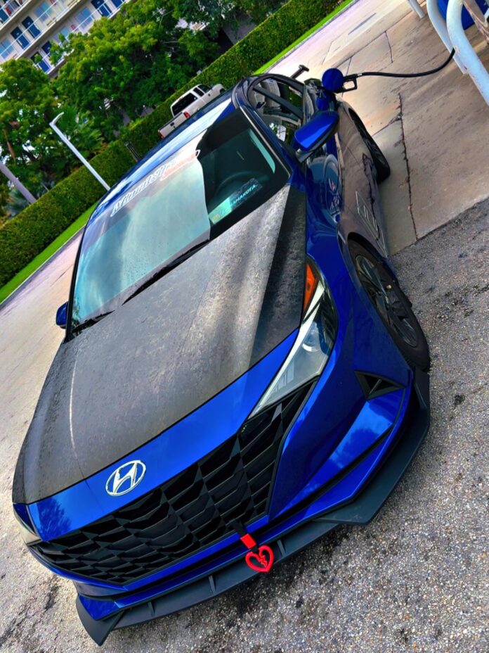 Took a break for a bit but we’re back 💙 #miami #miamicars #hyandia #elantra #elantragang #kdm #kdmsociety #cargirl #fem…