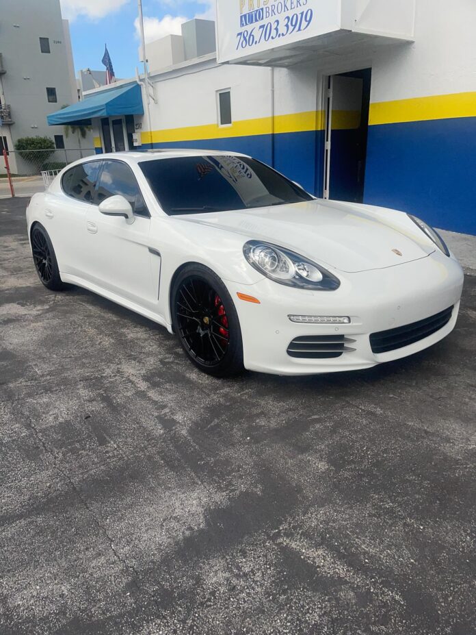 MINT!!! 2014 Porche Panamera 4… This is the nicest cleanest Panamera #cremepuff $20000 #miamicars #panameras #porsche